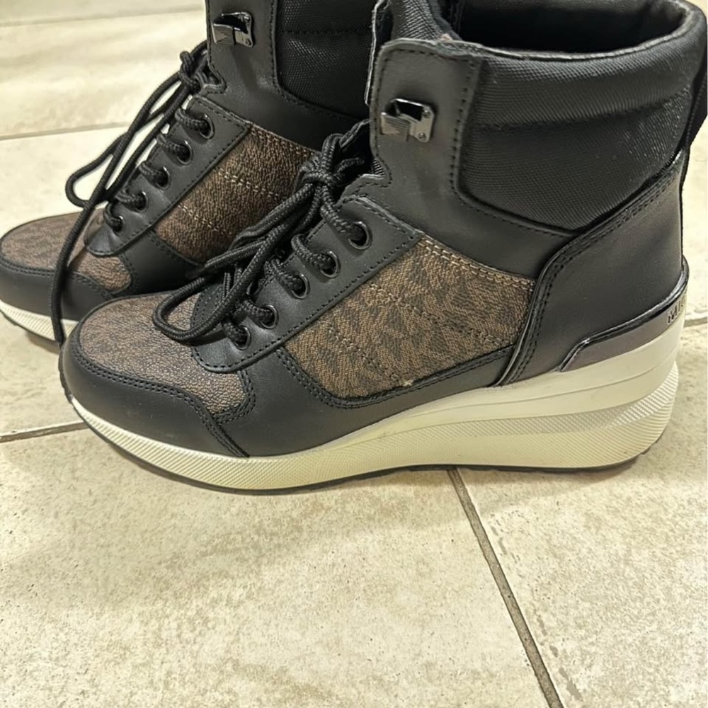 Michael Kors Black and Brown Women's High-Top Sneaker Boots